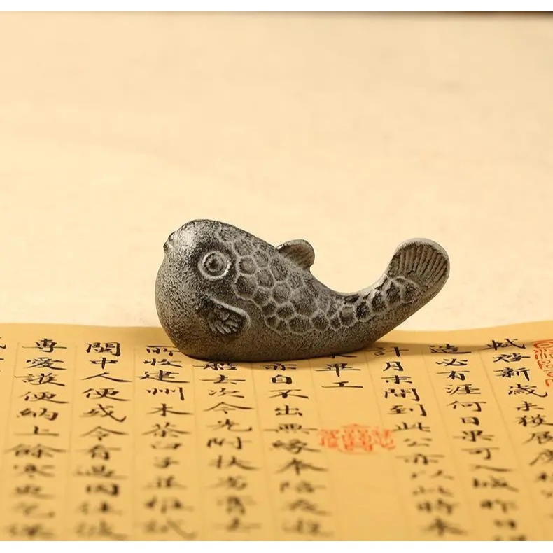 天一堂河豚鑄鐵筆置 鑄鐵筆擱金屬學生文房毛筆書法可愛小擺件鎮尺鎮紙-細節圖7
