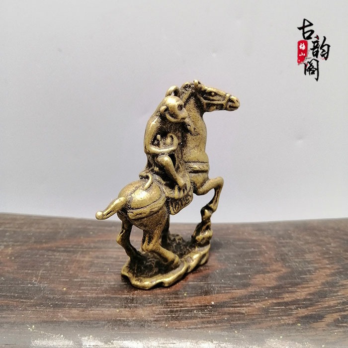 古玩雜項銅器收藏仿古做舊銅器馬上猴擺件純銅工藝小擺件老物件-細節圖3
