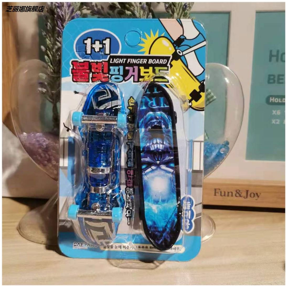 新款 迷你帶投影燈手指滑板車|迷你桌面玩具擺件|創意-細節圖8