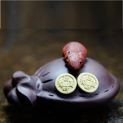 宜興紫砂茶寵雕塑聚財老鼠鼠來寶代代數錢生肖鼠錢袋鼠手工小茶玩1入 --細節圖3