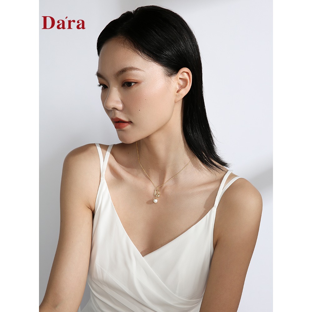 戴拉/dara仿珍珠字母項鏈女輕奢小眾設計年新款高級感鎖骨鏈-細節圖5