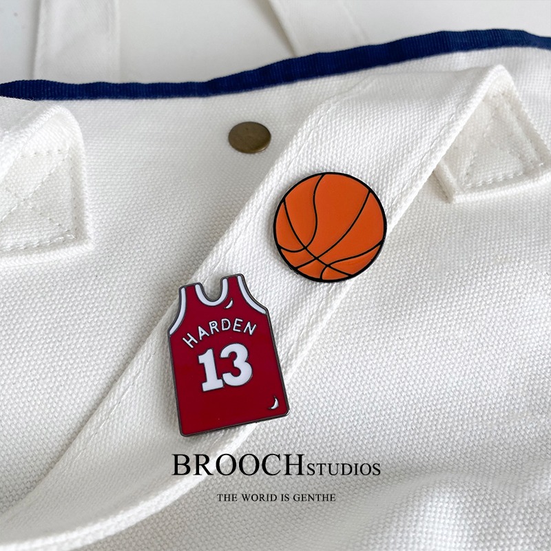 NBA球星球衣胸針籃球熱金屬徽章男個性服飾包包裝飾別針-細節圖2