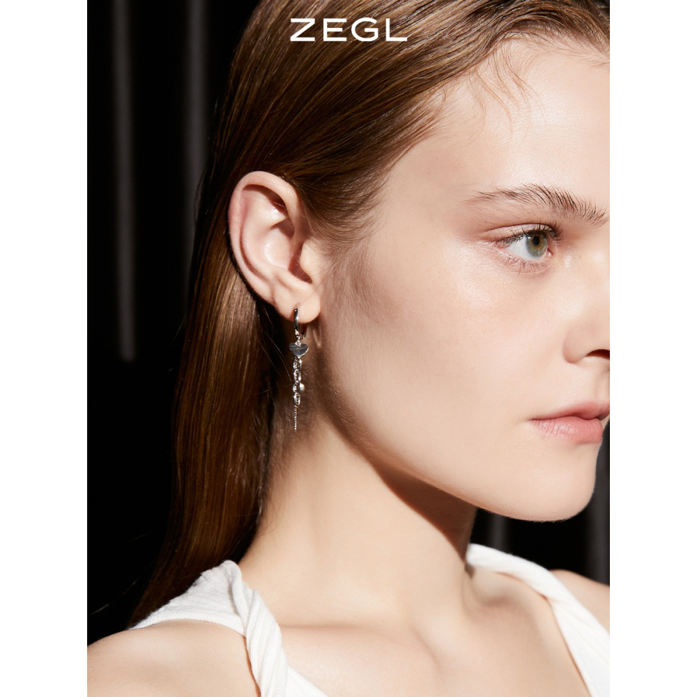 ZEGL黑色櫻桃耳環女小眾設計感2022年新款潮耳釘復古不對稱耳飾品-細節圖2