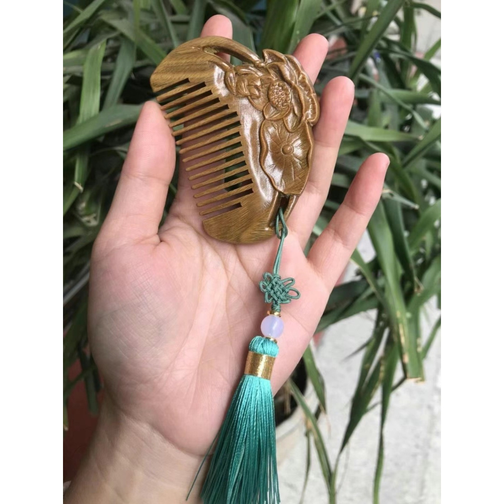 綠檀木雕荷花旗袍木梳 隨身攜帶便攜梳 綠檀單面雕花梳子送人禮物-細節圖7