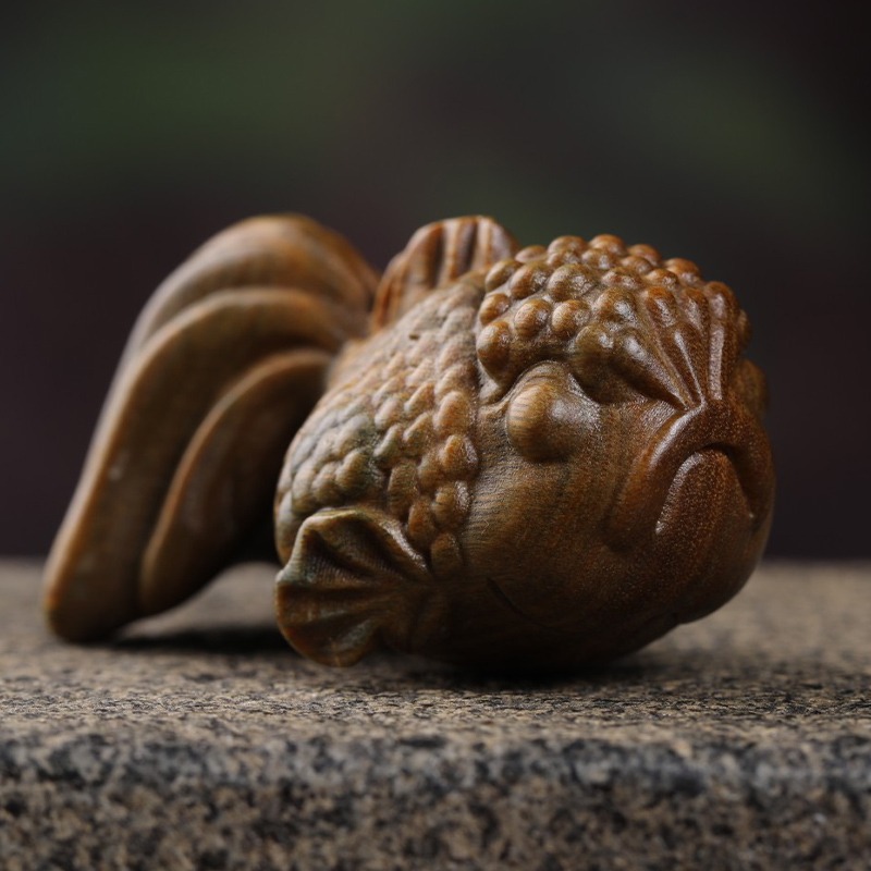 綠檀木小魚手把件檀香木小魚年年有魚工藝品桌面文玩擺件創意禮物-細節圖2