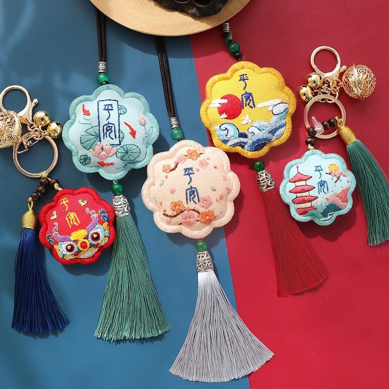 手工刺繡diy材料包自繡鑰匙扣香囊平安福車飾掛件送閨蜜男友禮物-細節圖3