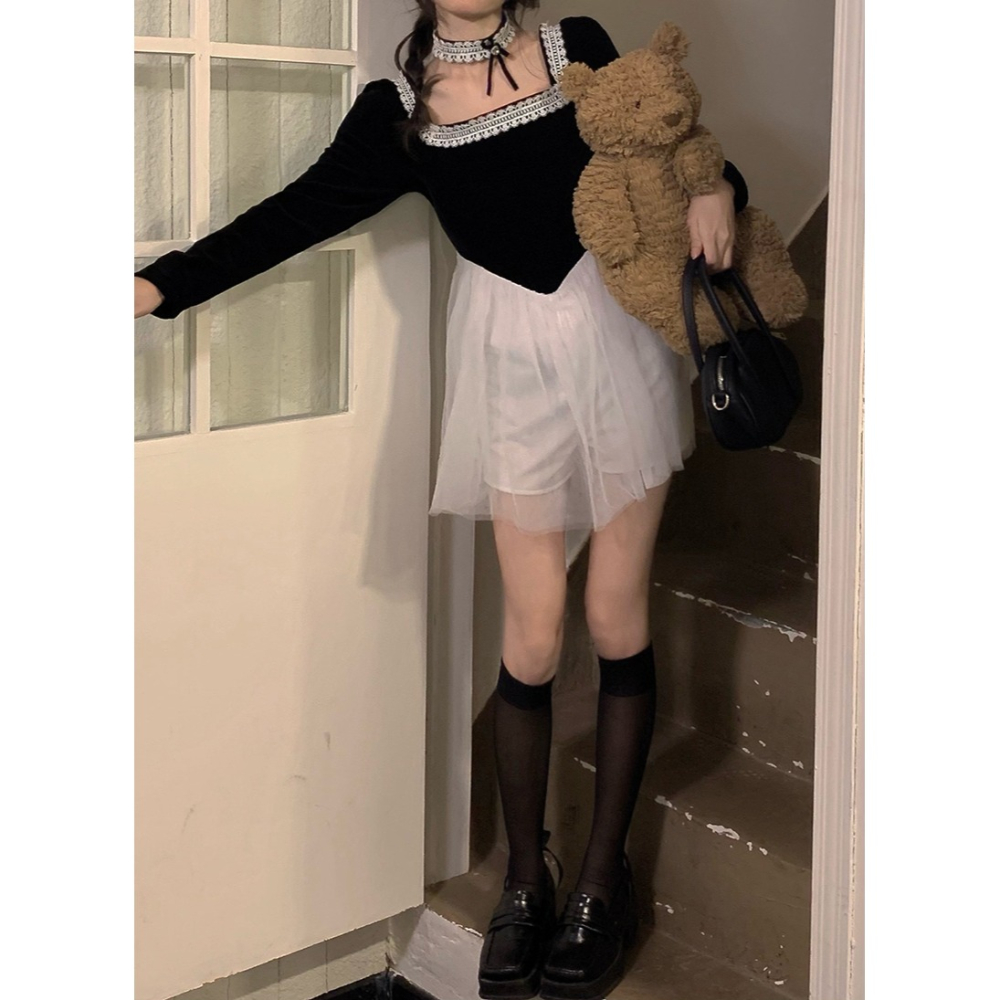 黑色蕾絲拼接方領連衣裙女秋冬收腰設計感小眾網紗蓬蓬裙短裙裙子-細節圖5