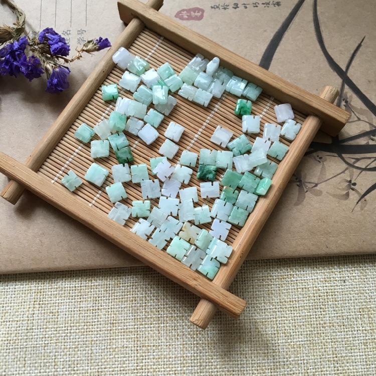 翡翠萬字結 diy編織配飾萬字符玉石散珠手鏈配珠玉石配件玉器-細節圖3