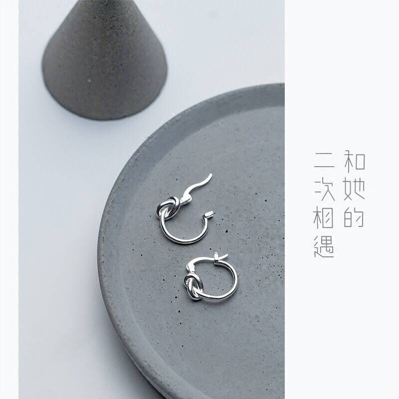 s925銀耳環女韓版時尚簡約線條繩結耳扣氣質小耳圈耳飾品-細節圖4