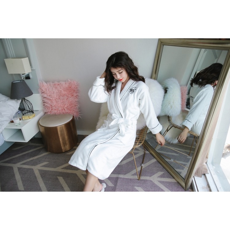 韓版睡衣女秋冬法蘭絨白色網紅加厚保暖性感珊瑚絨加長款睡袍浴袍-細節圖10