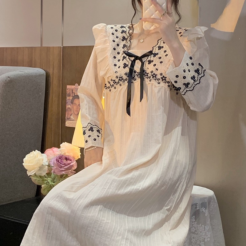 宮廷風荷葉邊方領長袖睡衣女春秋款蕾絲蝴蝶結家居服睡裙兩件套裝-細節圖4