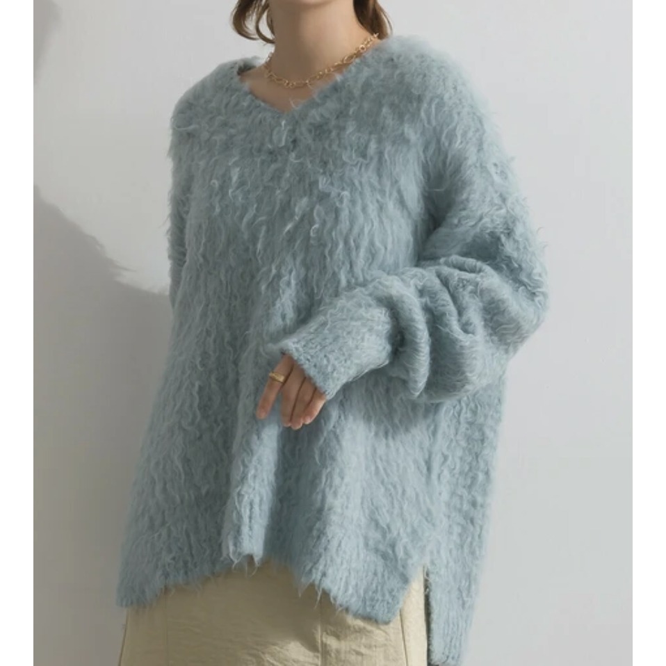 kumo select 🇯🇵雲朵軟綿綿側開叉V領毛衣-細節圖6