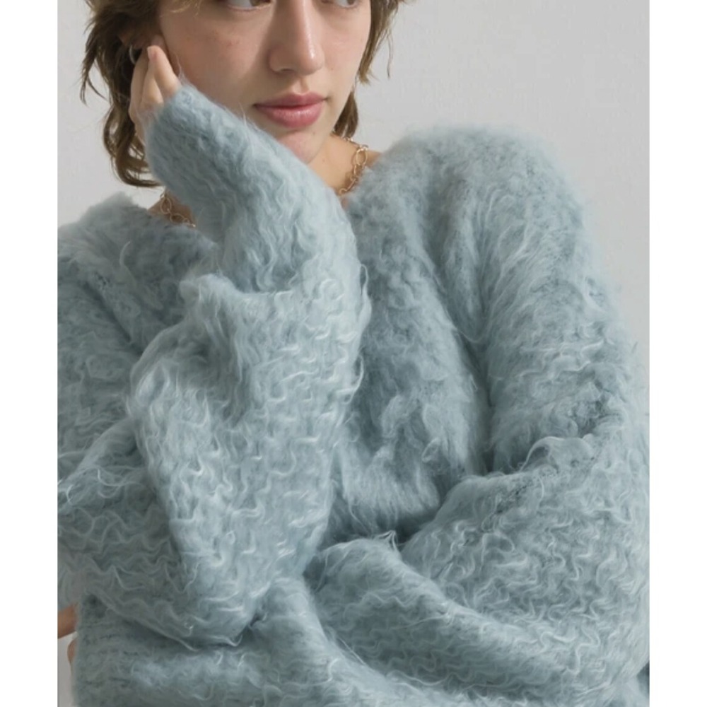 kumo select 🇯🇵雲朵軟綿綿側開叉V領毛衣-細節圖8