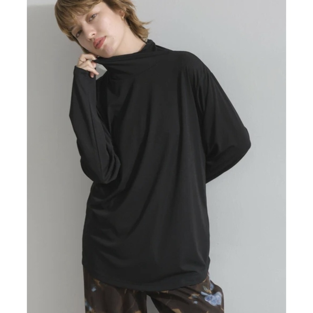 kumo select 🇯🇵後刺繡慵懶微寬鬆高領上衣（三色）-細節圖3