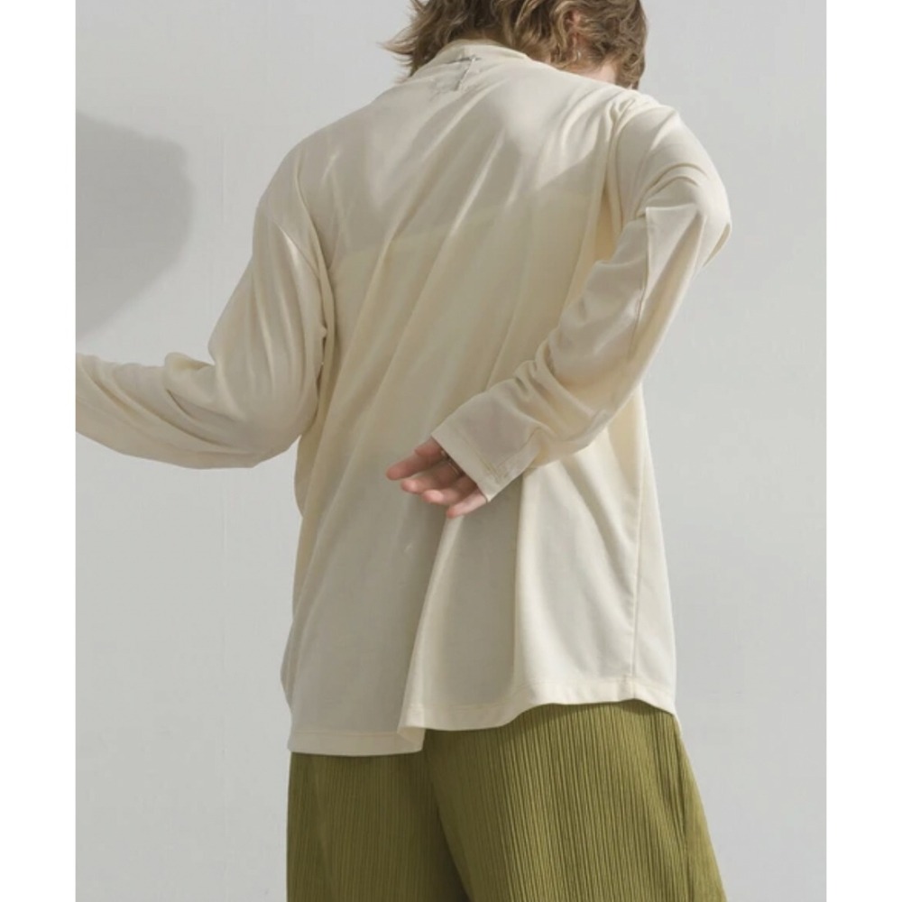 kumo select 🇯🇵後刺繡慵懶微寬鬆高領上衣（三色）-細節圖4