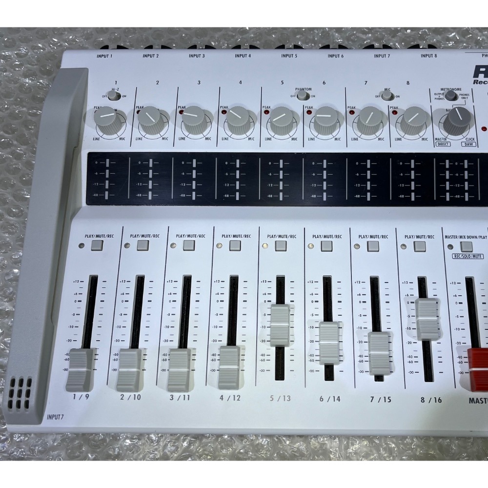 ◢ 簡便宜 ◣ 二手 Zoom R16 16軌錄音機 電腦錄音介面 MIDI控制介面 SD卡錄音-細節圖4