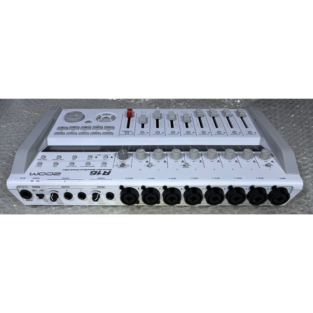 ◢ 簡便宜 ◣ 二手 Zoom R16 16軌錄音機 電腦錄音介面 MIDI控制介面 SD卡錄音-細節圖5