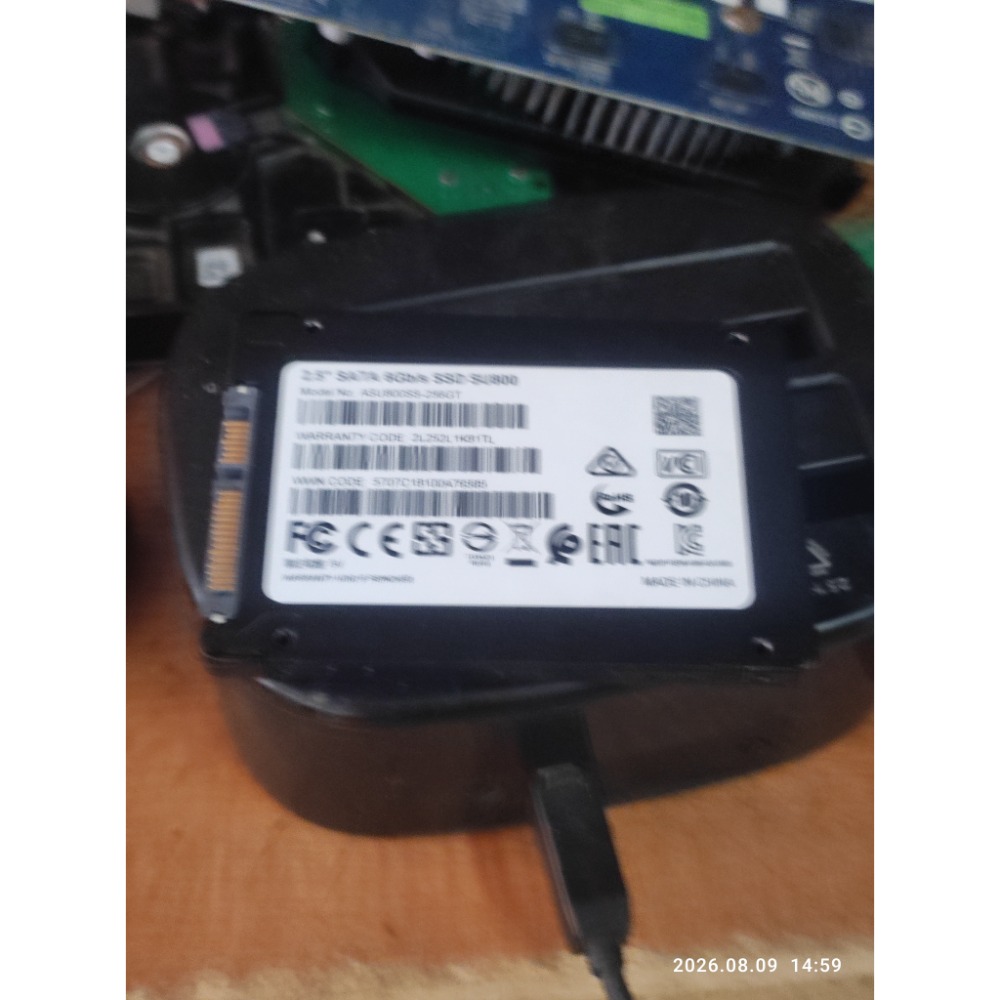 賣二手良品威剛ADATA SU800 256G固態硬碟2.5吋SATA-細節圖2