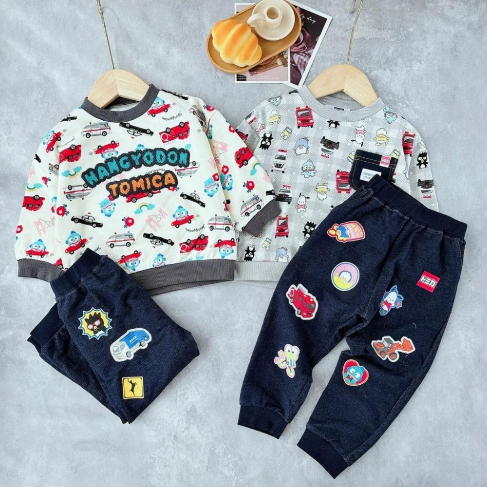 ❣️預購20天不含假日❣️日系日單多美卡Tomica x 三麗鷗毛圈上衣褲子/日系童裝/日系男寶 90-120cm-細節圖2