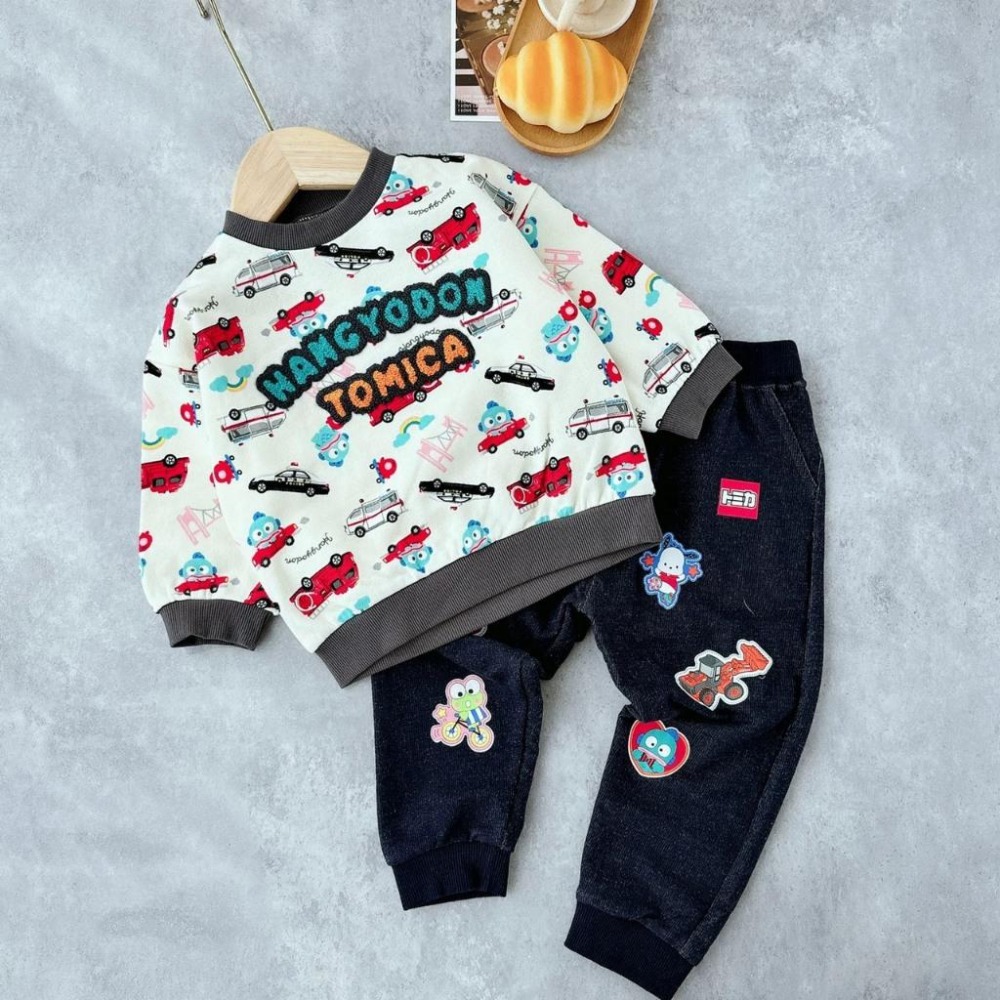❣️預購20天不含假日❣️日系日單多美卡Tomica x 三麗鷗毛圈上衣褲子/日系童裝/日系男寶 90-120cm-細節圖6