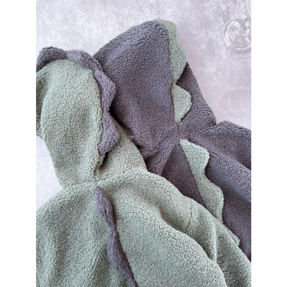 ❣️預購20天不含假日❣️日系日單Futa超可愛暖呼呼毛絨草莓/恐龍外套/日系女童/日系男童/90-120cm-細節圖6