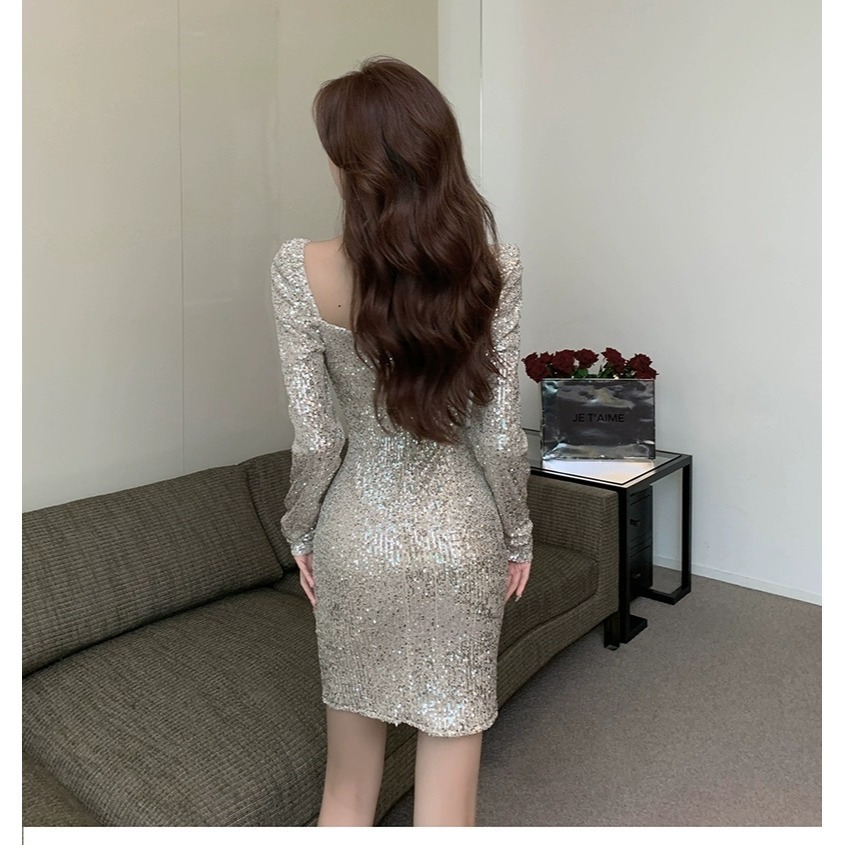 復古風 高貴氣場 超美質感 寬領長袖金色亮片包臀小禮服 金色亮片洋裝 婚禮 婚宴穿搭 氣質 抓皺 晚禮服-細節圖8