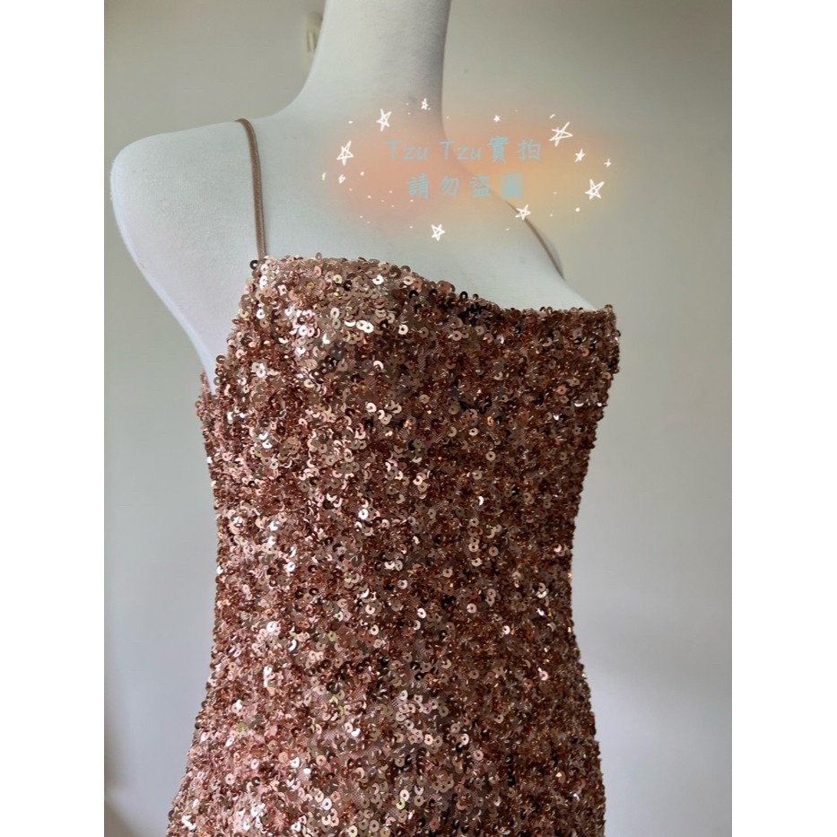極具女人味 品味 復古奢華 玫瑰金色細肩帶 低胸包臀長洋裝 晚禮服 晚宴服 華麗 性感 亮片洋裝 爆款 閃耀-細節圖7