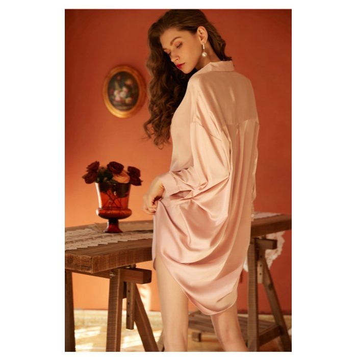 簡單也很美 極簡 質感 誘人絲質緞面睡衣 家居服 緞面睡衣裙 性感家居服 男朋友襯衫 灰色 粉色 珠光面料 大尺碼-細節圖2