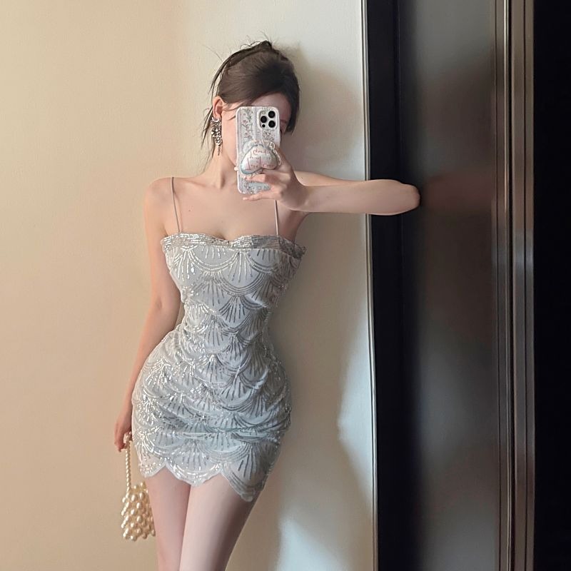 華麗耀眼 女神 甜美閃耀亮片細肩帶小禮服 性感小禮服 平口晚宴服 迷你裙夜店洋裝 銀色性感禮服-細節圖2
