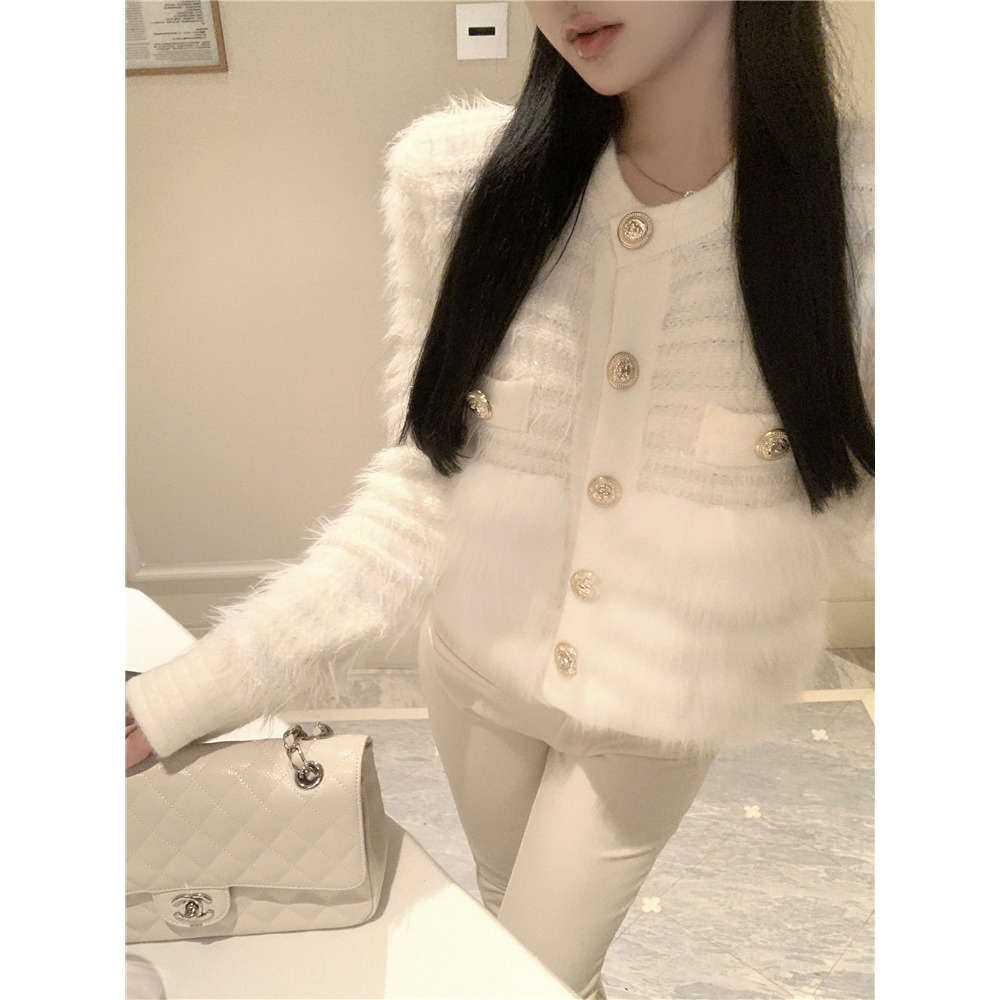 韓系 精緻貴氣 毛茸茸拼接 小香風 長袖毛衣外套 氣質 百搭 復古風 灰藍色 白色 基本款 冬天外套 毛外套-細節圖2