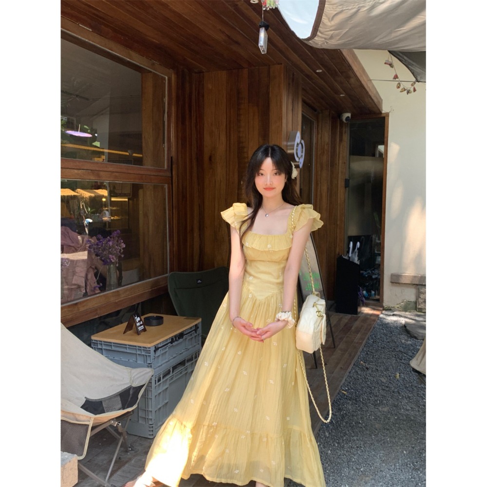 春裝上市 可愛 顯白檸檬黃 寬領高腰 荷葉無袖印花長洋裝 連身裙 海灘裙 印花洋裝 渡假風洋裝 飄逸 波西米亞-細節圖5