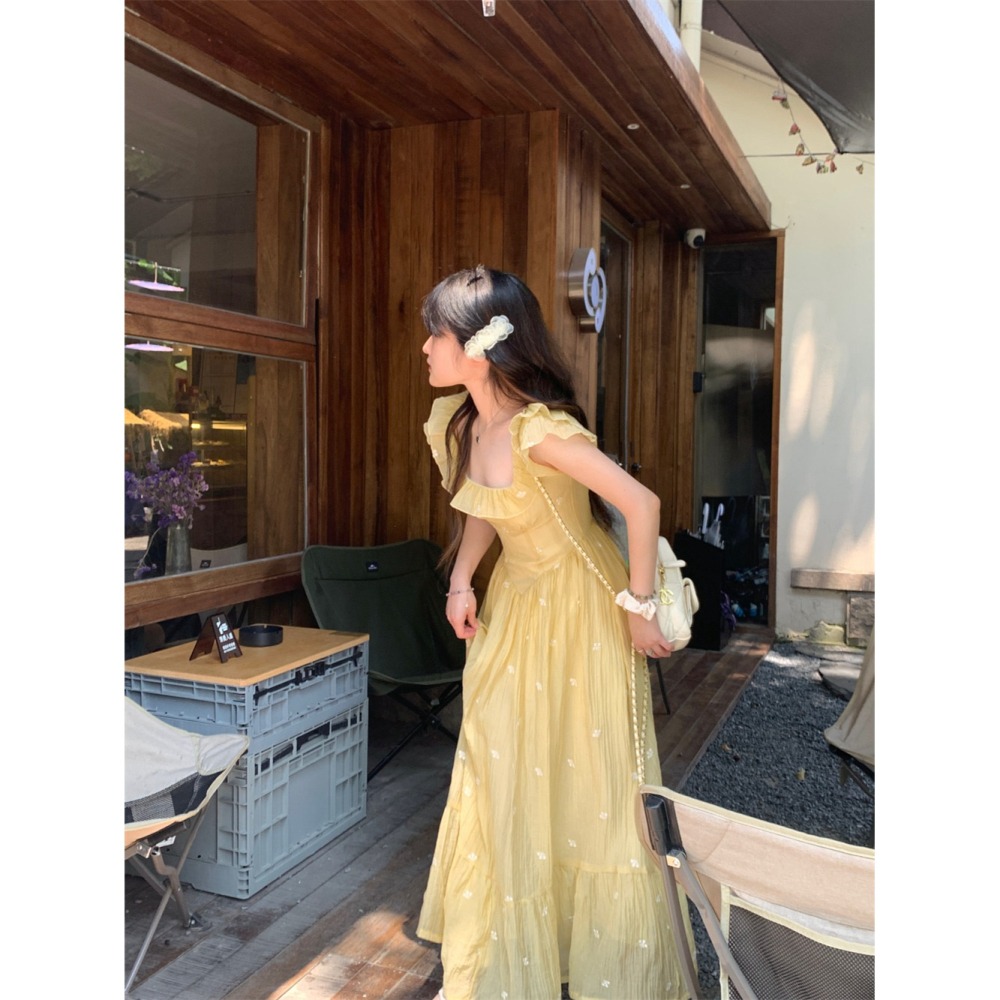 春裝上市 可愛 顯白檸檬黃 寬領高腰 荷葉無袖印花長洋裝 連身裙 海灘裙 印花洋裝 渡假風洋裝 飄逸 波西米亞-細節圖10