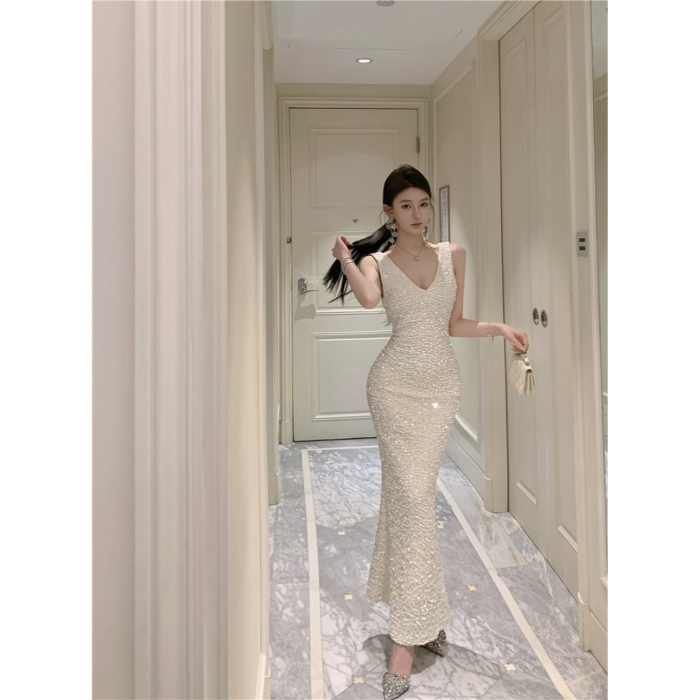 韓系質感 V領無袖亮片唯美魚尾裙 魚尾禮服 亮片長禮服 亮片晚宴服 高雅氣質 白色 黑色 優雅禮服 婚禮禮服 新娘禮服-細節圖5