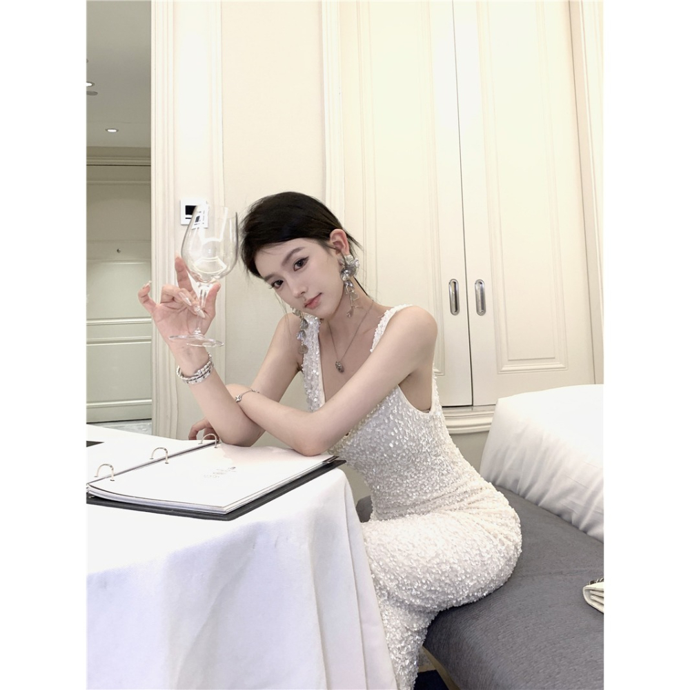 韓系質感 V領無袖亮片唯美魚尾裙 魚尾禮服 亮片長禮服 亮片晚宴服 高雅氣質 白色 黑色 優雅禮服 婚禮禮服 新娘禮服-細節圖7