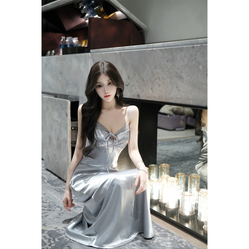 歐美極簡性感 細肩帶銀灰色緞面光澤魚尾長禮服 緞面長洋裝 質感 性感洋裝 晚宴服 銀色洋裝 緞面洋裝-細節圖8