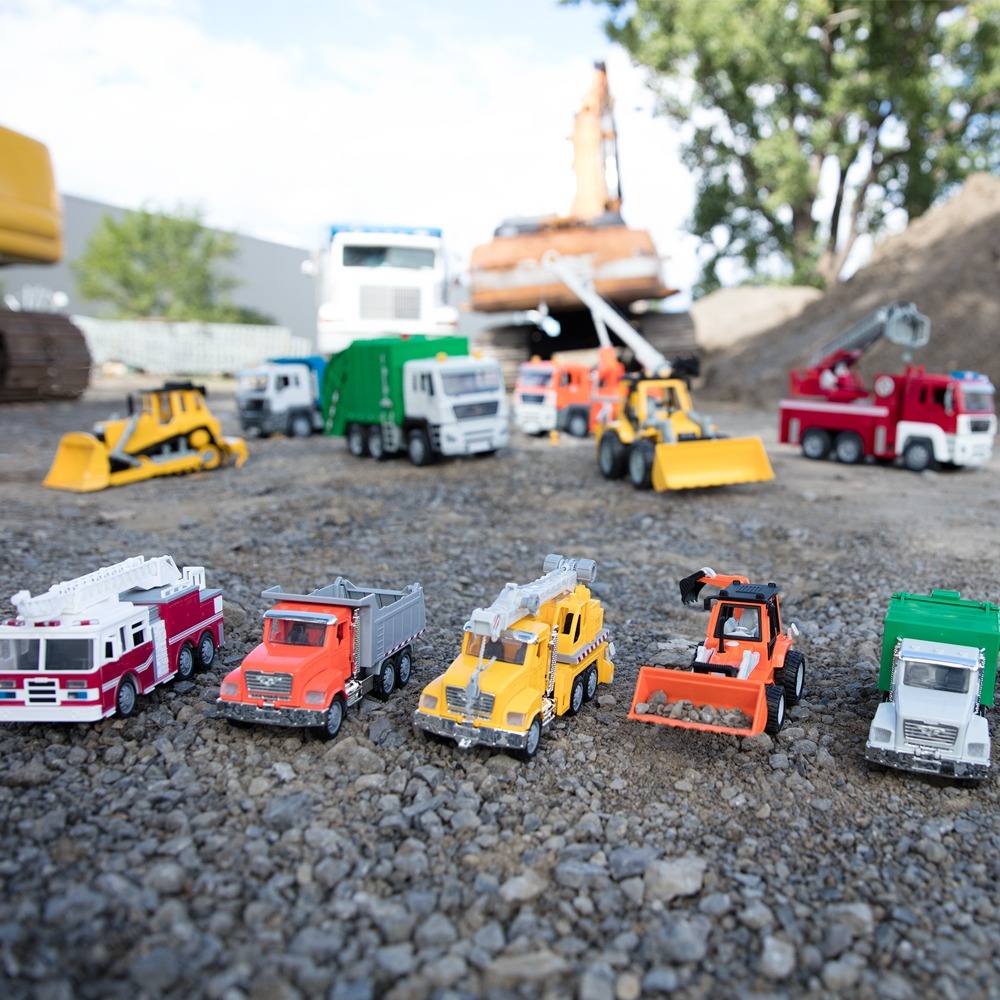 【B.TOYS】Driven系列 迷你拖板車 迷你起重吊車 迷你載卡車 迷你救護車 玩具車 模型車玩具-細節圖4