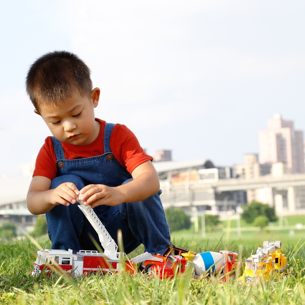 【B.TOYS】Driven系列 迷你拖板車 迷你起重吊車 迷你載卡車 迷你救護車 玩具車 模型車玩具-細節圖5