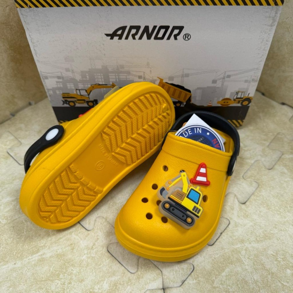 「鞋百貨」台灣製造 電燈鞋 兒童園丁鞋 兒童電燈布希鞋 雨鞋 拖鞋工程車園丁鞋 兒童拖鞋 防水-細節圖2
