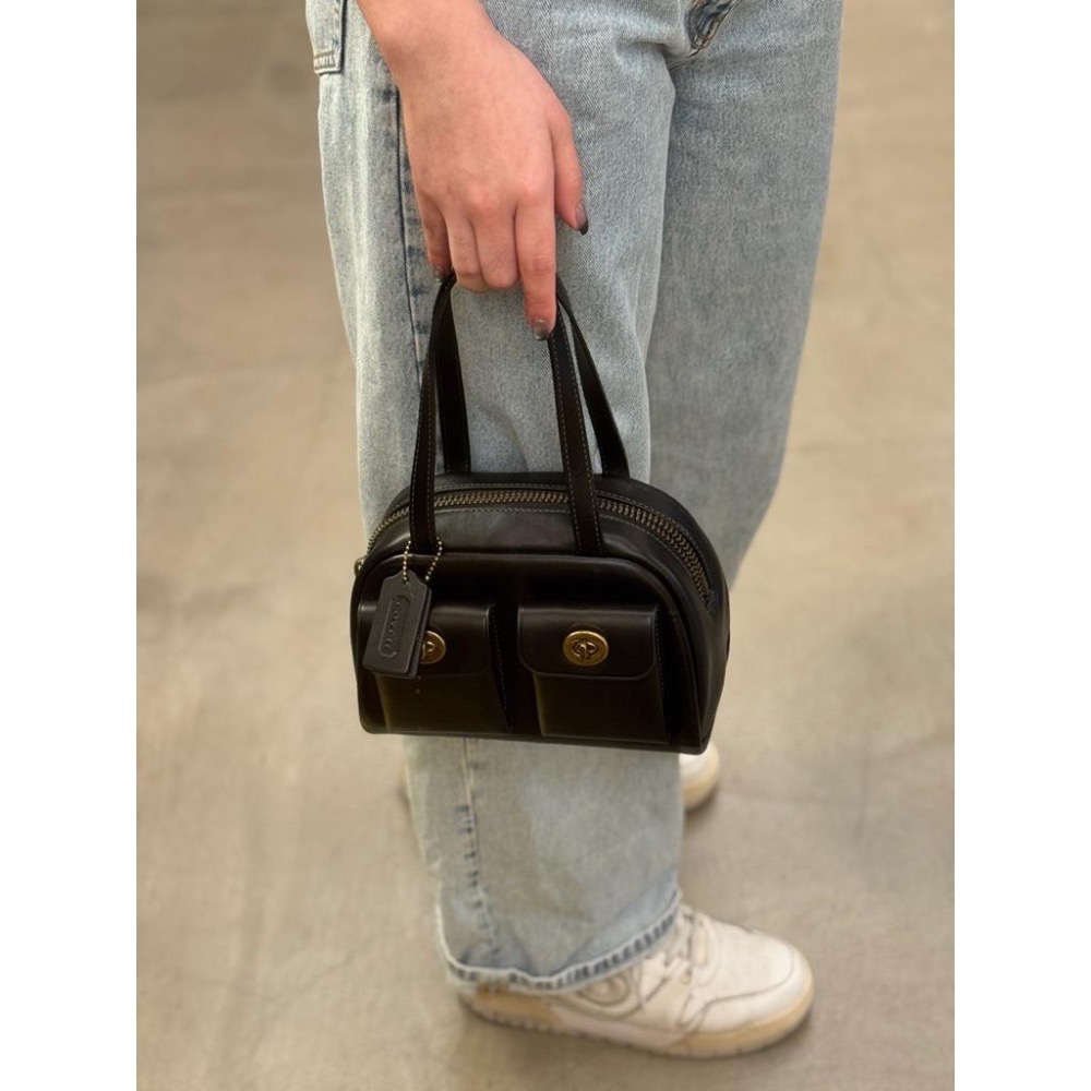 👜 Coach Runway 走秀系列｜Twin Pocket 雙口袋包-細節圖3