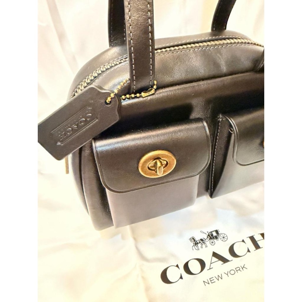 👜 Coach Runway 走秀系列｜Twin Pocket 雙口袋包-細節圖5