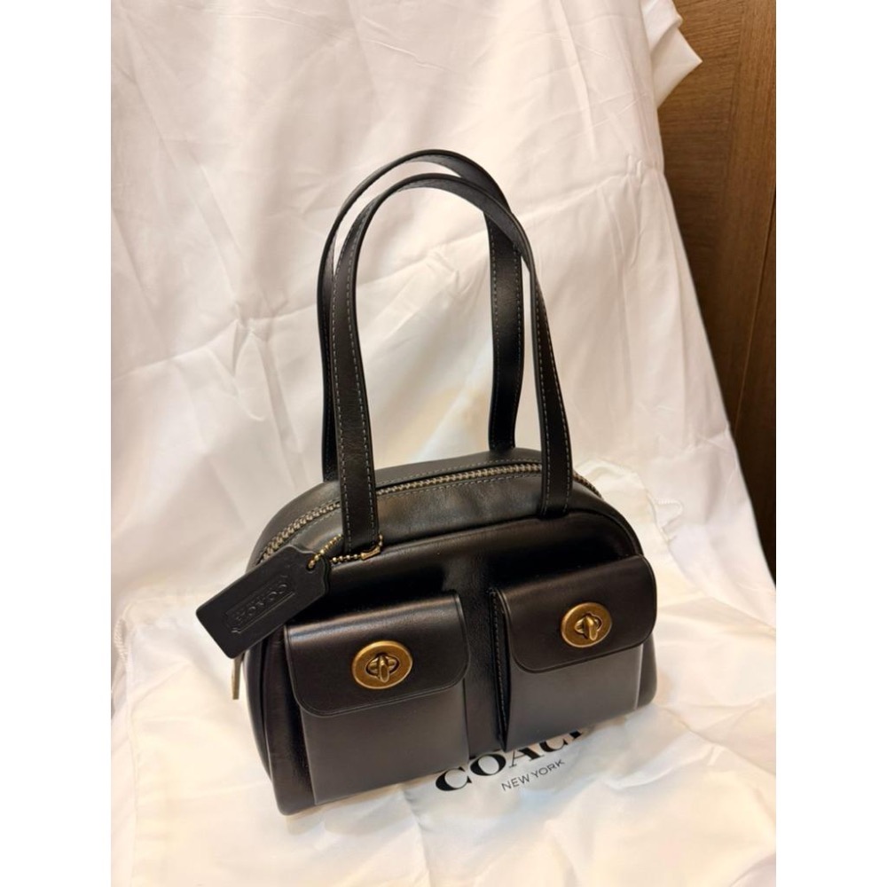 👜 Coach Runway 走秀系列｜Twin Pocket 雙口袋包-細節圖6