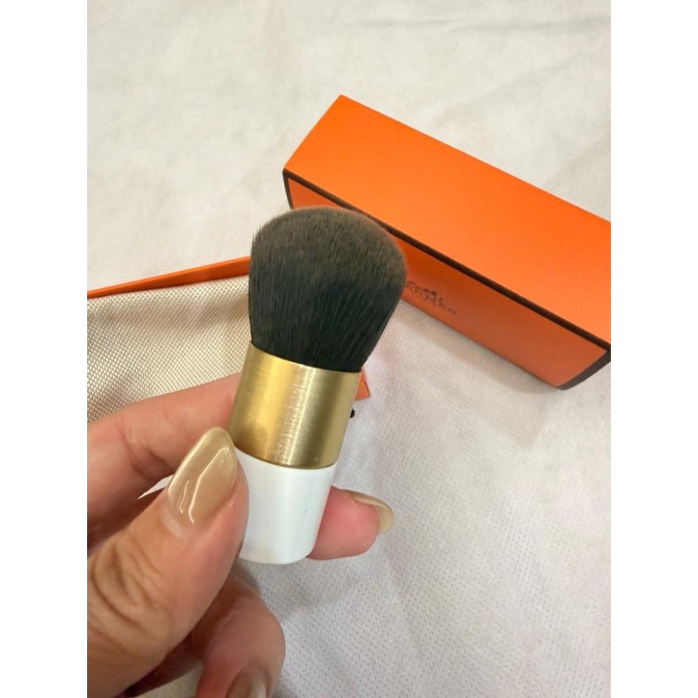 🧡【全新正品｜現貨】Hermès 愛馬仕可攜式蜜粉刷｜Pinceau Fond de Teint Retractable-細節圖4