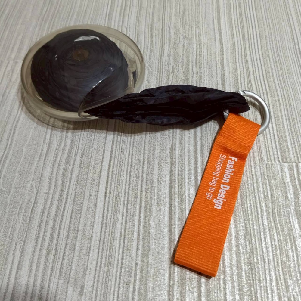 【家德小舖】購物袋 黑色 小圓盤 便攜 圓盤伸縮購物袋 收納包 可當側背包 斜背包 附水瓶袋 40公分 全新 環保袋-細節圖3