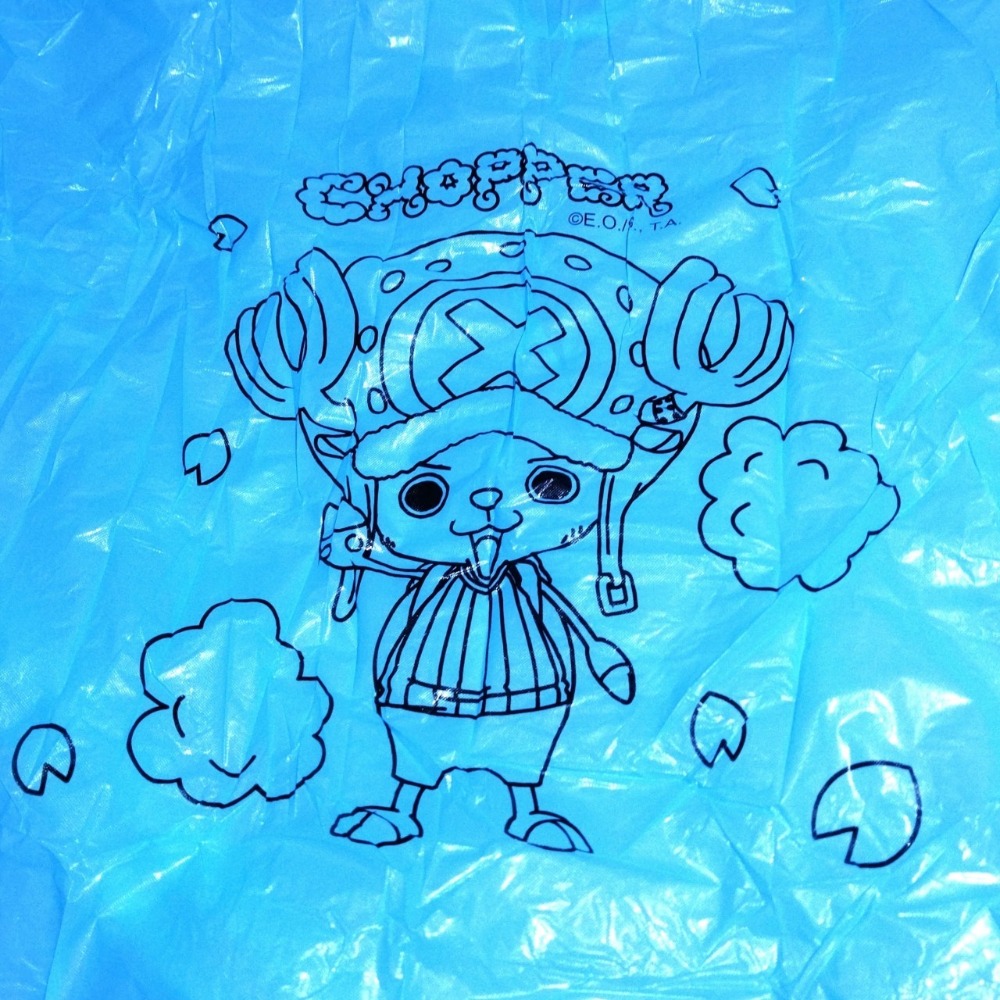 【家德小舖】喬巴 航海王 輕便雨衣 全新 成人 正版 85×125cm 有帽繩 長袖束手 立體凸紋不黏皮膚 藍色 雨衣-細節圖6