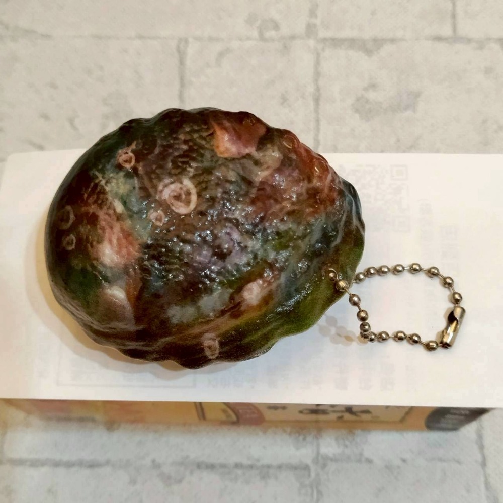 【家德小舖】鮑魚 肉質鮮美 仿真 吊飾 可按壓 可當水槍 鮑迷必備 全新 7公分 鮑魚殼 海鮮 玩具 海產 掛飾 假食物-細節圖3