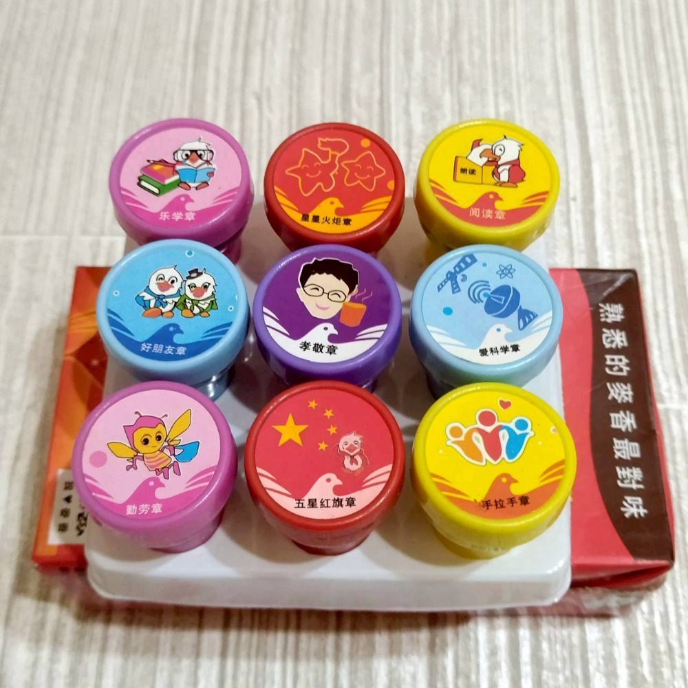 【家德小舖】文具印章 共9個 玩具 可愛動物造型 全新 3.5公分 教師用 兒童 幼稚園 獎勵 印章 原創卡通圖案 動漫-細節圖2