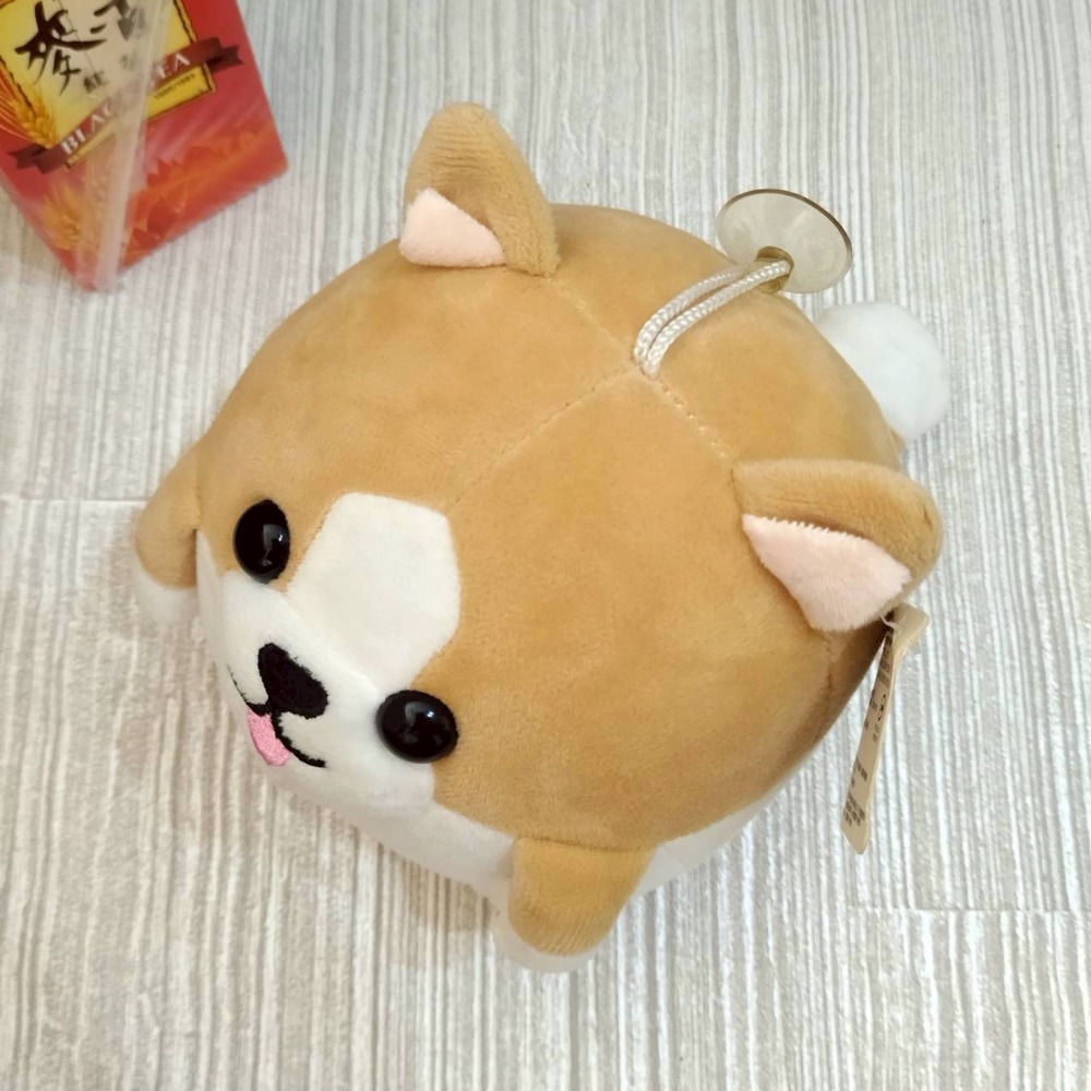 免費贈送【家德小舖】 柴犬球 圓滾滾款 吐舌頭 娃娃 全新 但有瑕疵 14公分 絨毛 玩偶 布偶 吊飾 填充玩具 掛飾-細節圖4