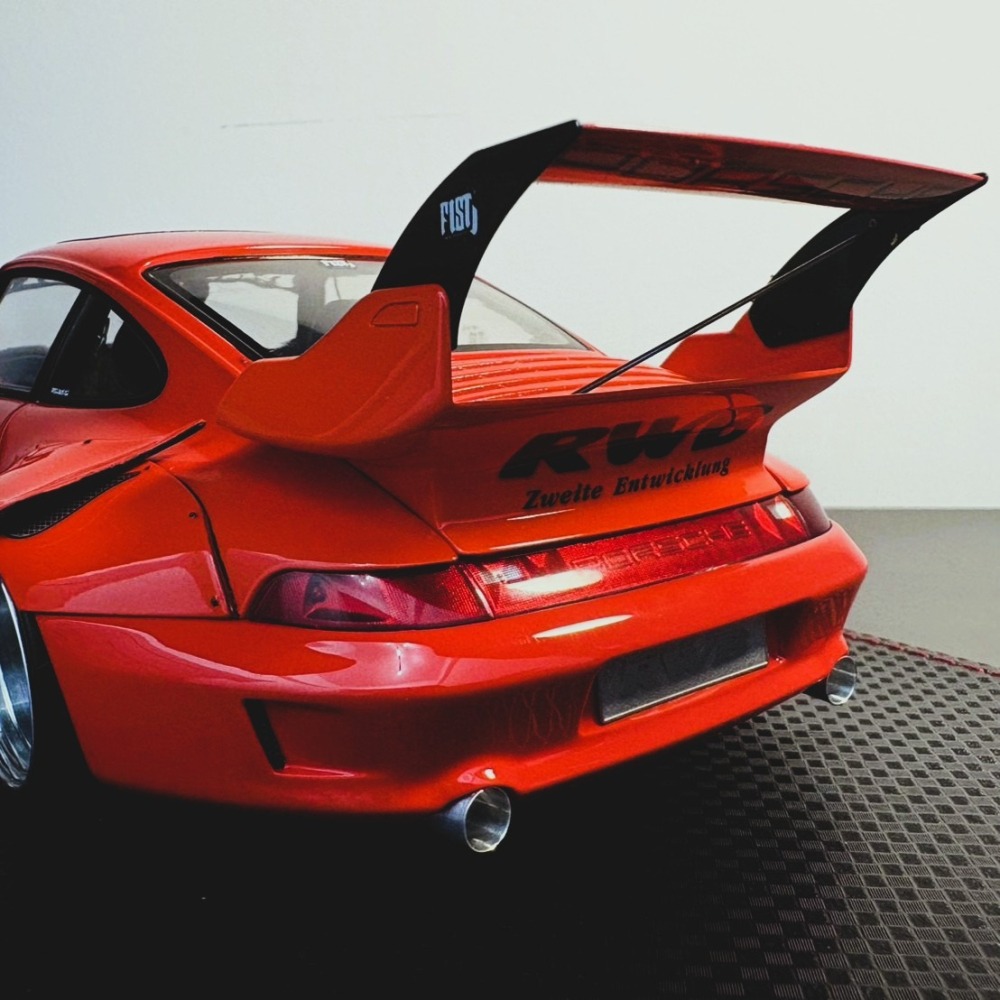 AUTO TUNNING MODEL 1/18 RWB 993 FISHBONE Red 會場限定版-細節圖4