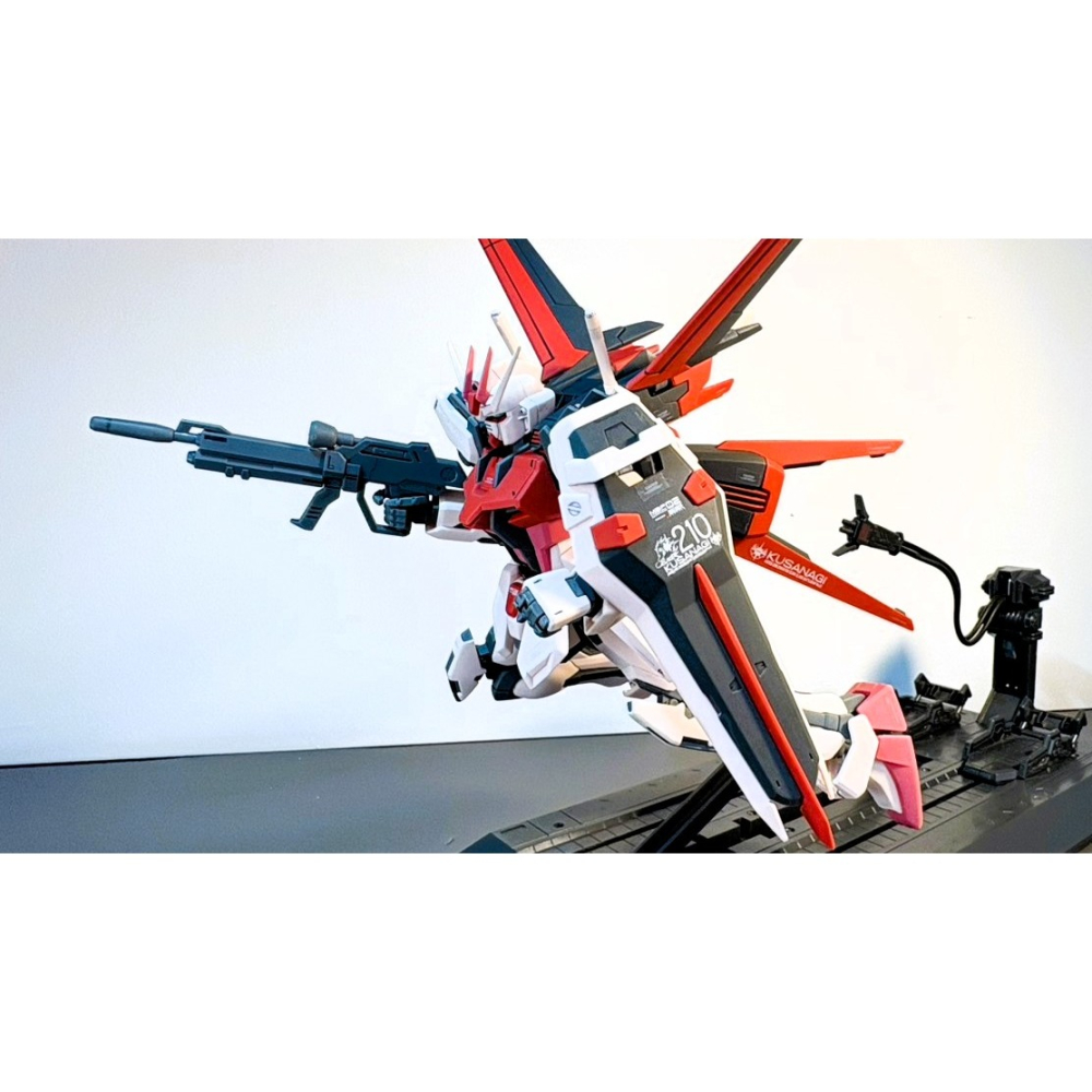 BANDAI MG 1/100 STRIKE MBF-02 STRIKE ROUGE 嫣紅鋼彈 已組裝 水貼 消光-細節圖3