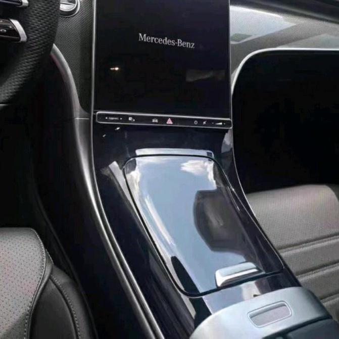 賓士 C級 W206 22-23年式 水杯座面板保護膜 TPU保護膜 中控 面板 保護膜 C180 C200 C300-細節圖3